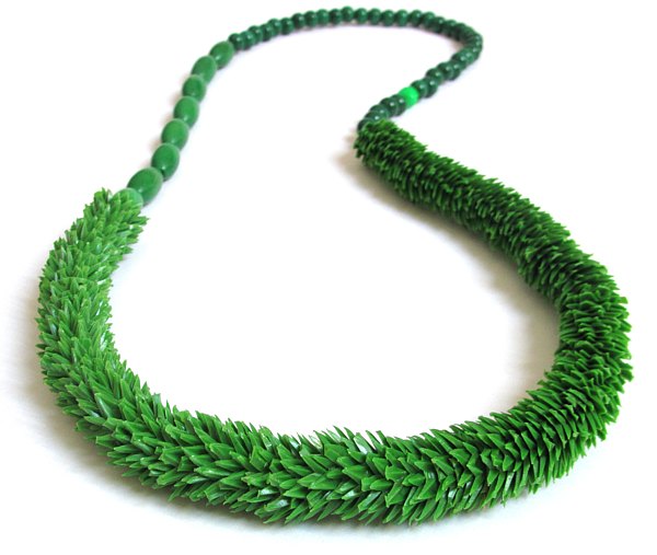 Melinda Young, Deflowered Darkly (Wedding Garland) Neckpiece